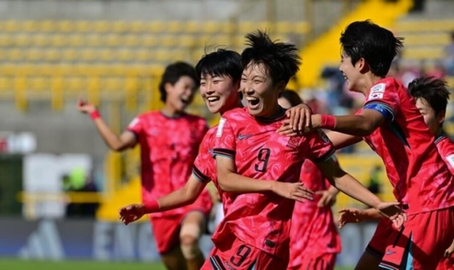 ▲ 한국 여자축구가 U-20 월드컵에서 토너먼트에 오른 건 10년 만이다. 지난 2014년 캐나다 대회에서 8강까지 진출한 적이 있다. 이후 한국은 2016년 대회와 2022년 대회 본선에 올랐으나 모두 조별리그에서 탈락했다.  ⓒ대한축구협회