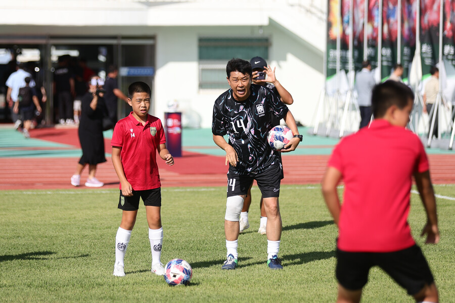 영덕 월드컵레전드FC 자선행사 성료