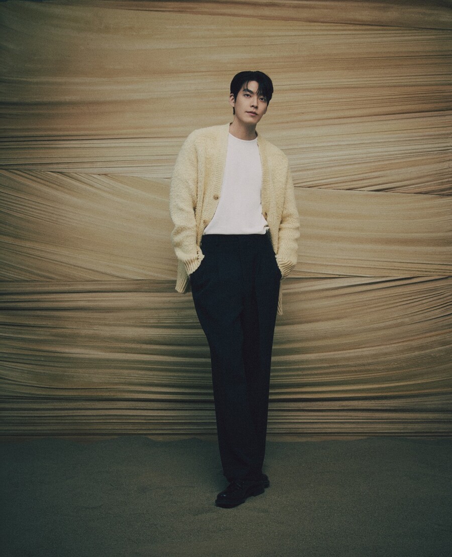 김우빈 "♥신민아도 '무도실무관' 재밌다고, 노고 알게 돼 감사하다더라"[인터뷰②]
