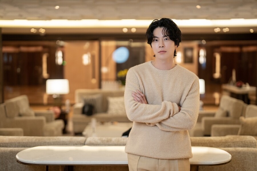홍종현 "사카구치 켄타로, 실제 성격 귀여워…분위기 있는데 반전 매력"[인터뷰①]