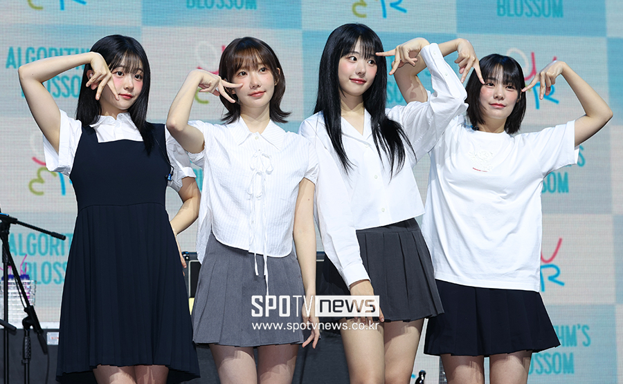 ▲ QWER ⓒ곽혜미 기자