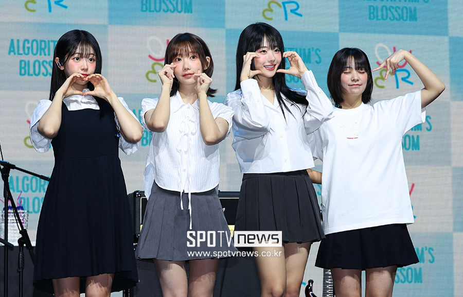 ▲ QWER ⓒ곽혜미 기자