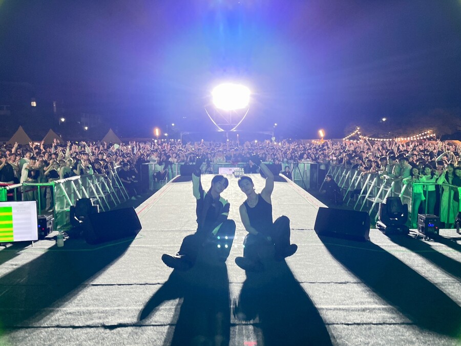 프롬트웬티·헬로글룸, 대학 축제도 접수…열정 퍼포먼스로 대구대 달궜다