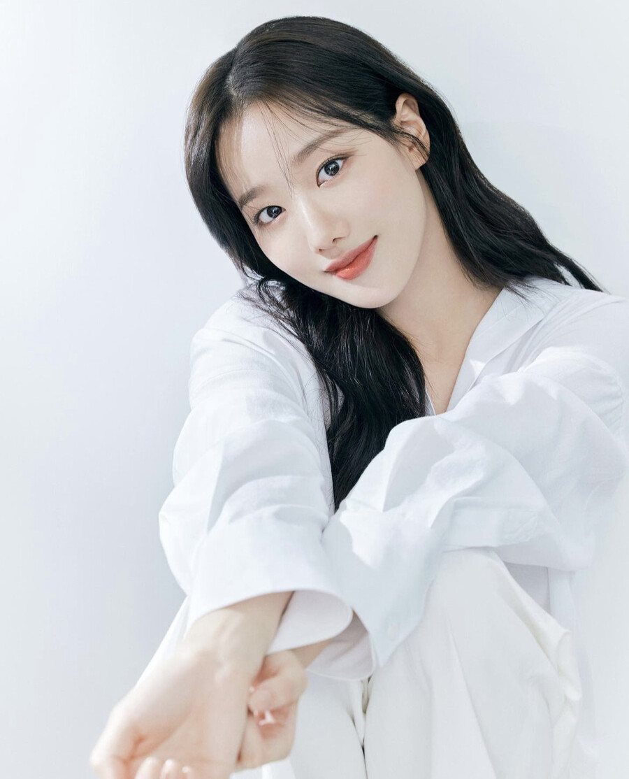 에이프릴 관계자 5人 "이현주가 불화 원인…이나은 마녀사냥 피해자" 주장[이슈S]