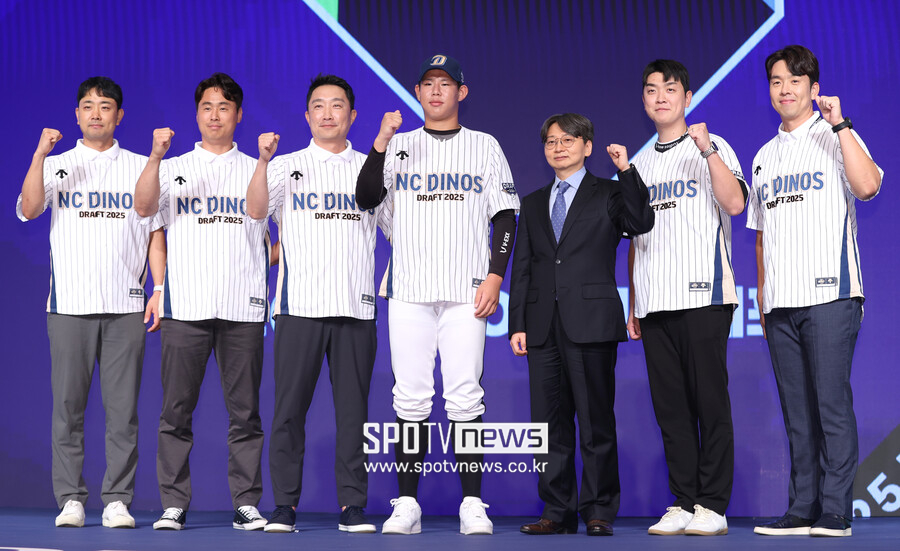 2R 김태훈 1억2000만원 도장, NC 신인 9명+육성선수 계약 완료…28일 두산전 ‘신인 드래프트 데이’ 때 첫인사