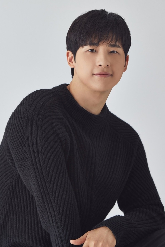B1A4 신우, 히트작 '여신님이 보고 계셔' 출연…'무대 활약' 이어간다