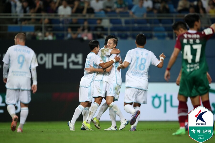 [현장 REVIEW] '보야니치 PK 결승골' 울산, 갈길 바쁜 대전 1-0 제압...2위와 5점 차→선두 굳건히