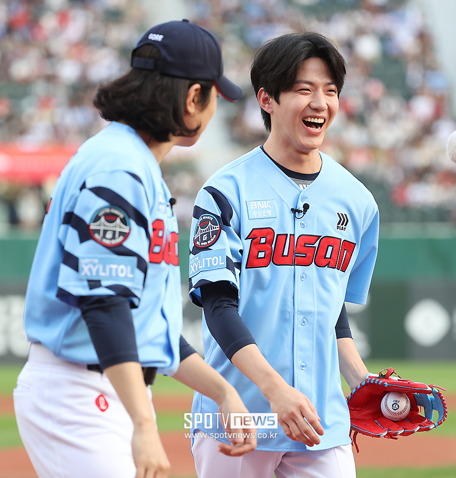 ▲ 데이식스 성진 도운 ⓒ곽혜미 기자