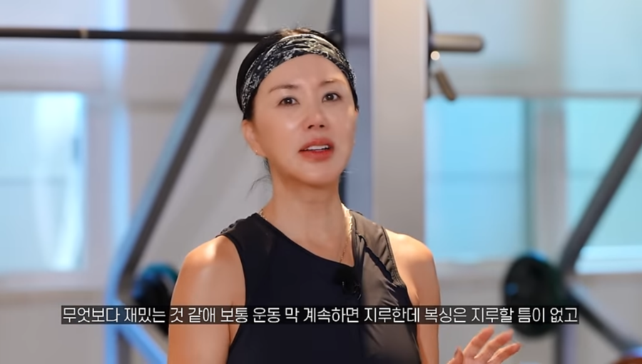 엄정화, 47kg에도 지독한 자기관리 "폭염에 에어컨 끄고 운동"