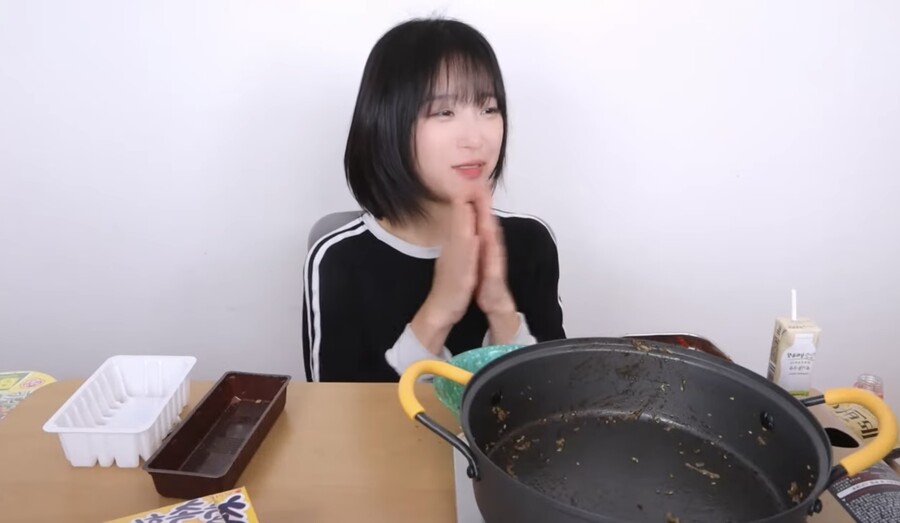 "정신 상태 좋아져" 쯔양, 3개월 만에 밝아진 얼굴로 '먹방 복귀'