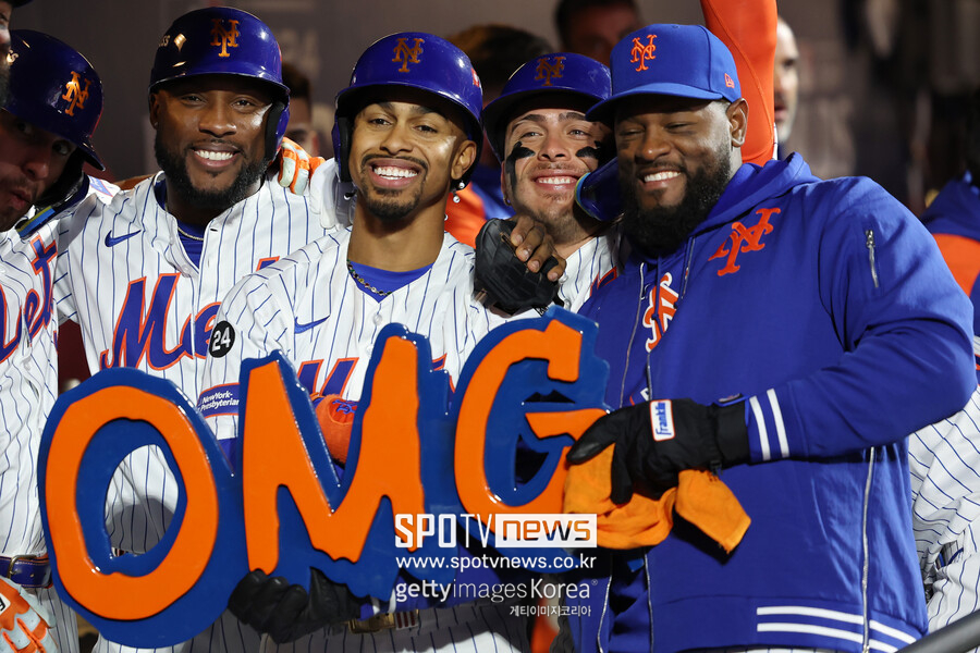 “동화 같은 시즌…” 린도어 그랜드슬램 작렬, NYM PHI 4-1로 꺾고 9년 만에 NLCS 진출