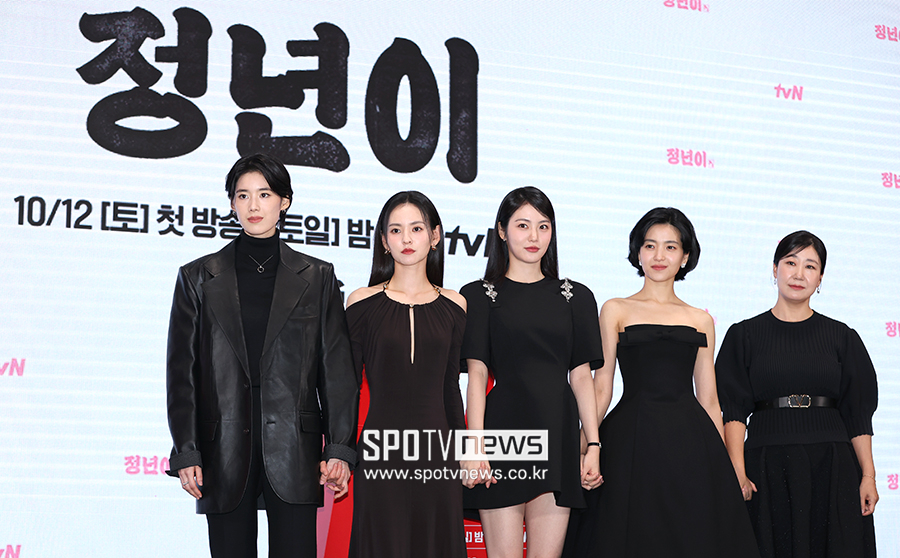 ▲ 정은채 김윤혜 신예은 김태리 라미란 ⓒ곽혜미 기자