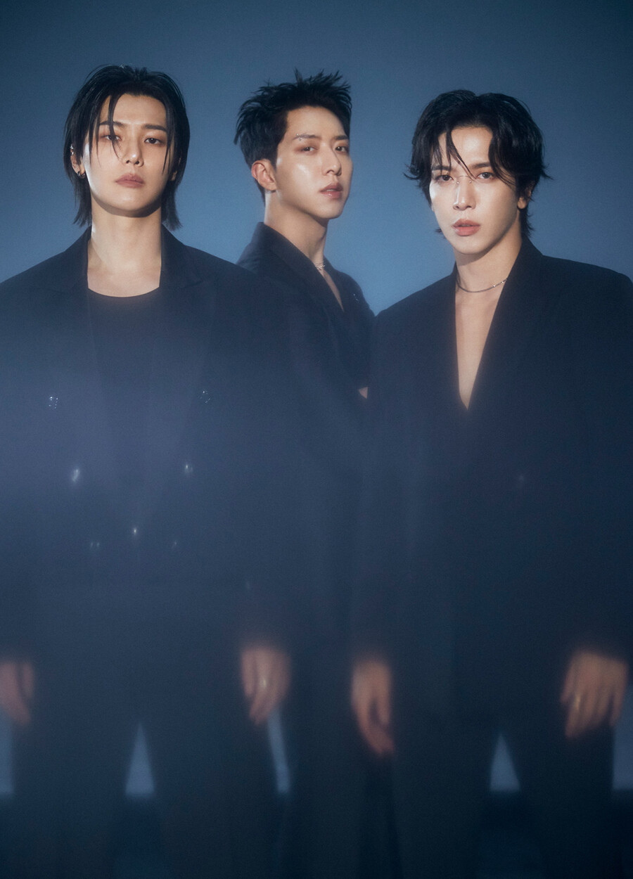 씨엔블루, 인기 뜨겁다…'엑스' 한정판 네모 앨범 발매 전 매진