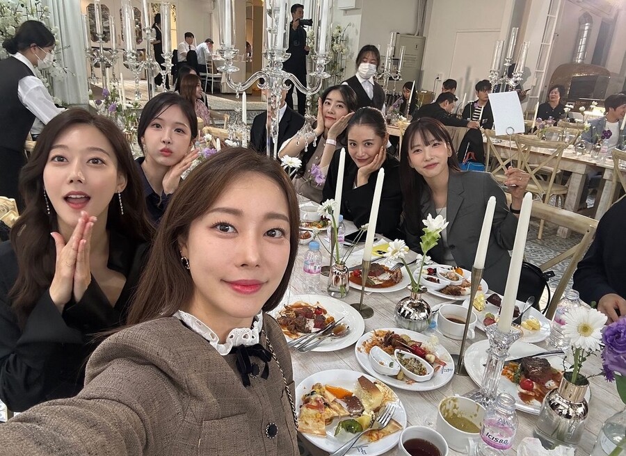 ▲ 레인보우. 출처| 고우리 SNS