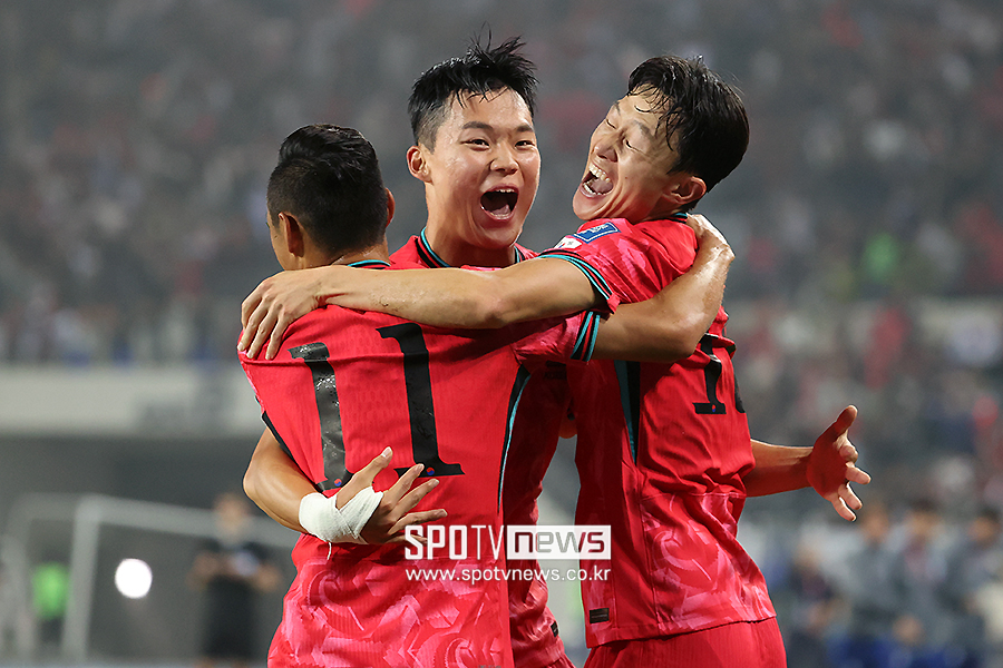 [현장 REVIEW]'오세훈-오현규-이재성 릴레이 골' 한국, 이라크 3-2로 꺾고 1위 질주