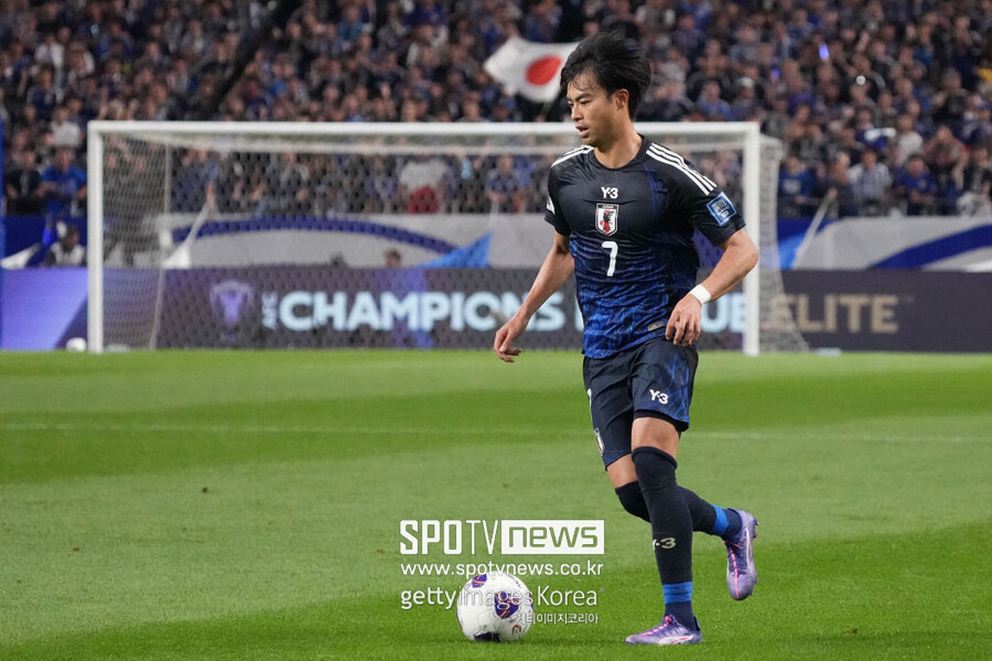 ▲ FIFA 랭킹 16위 일본은 15일 일본 사이타마현 사이타마 스타디움 2002에서 열린 2026 북중미 월드컵 아시아지역 3차 예선 C조 4차전에서 FIFA 랭킹 25위 호주와 홈경기에서 1-1로 비겼다. 무승부를 기록한 일본은 이날까지 4경기 무패 행진을 이어 갔다. 일본은 지난 경기까지 무실점에 14득점을 올리면서 압도적인 전력을 선보인 바 있다. 일본은 호주 상대로 10경기 무패 행진을 이어 가게 됐다. 일본은 2009년 호주에 패배한 이후 이날 경기까지 10경기 동안 6승 4무를 기록했다. 