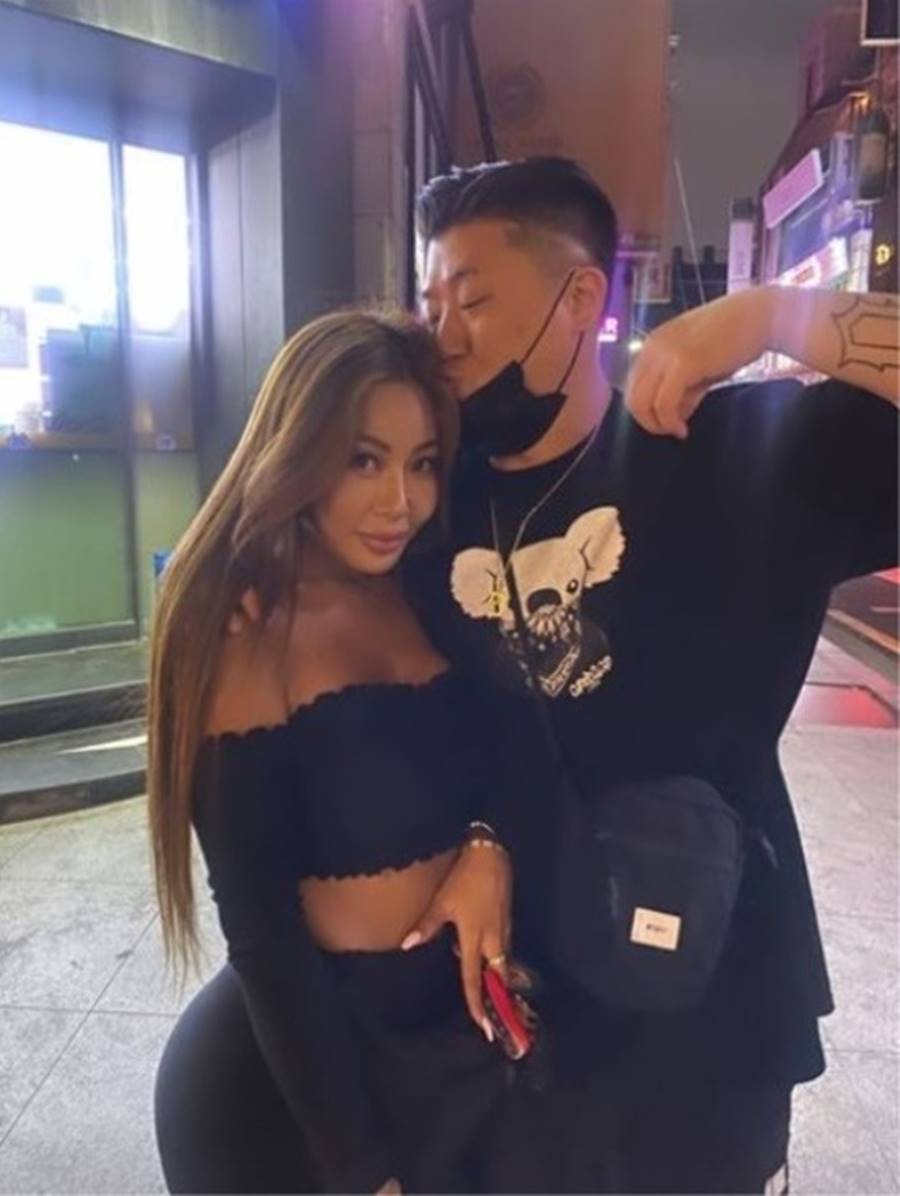 '제시 팬 폭행' CCTV 속 코알라 누구? 뽀뽀 쪽 친분샷 한가득