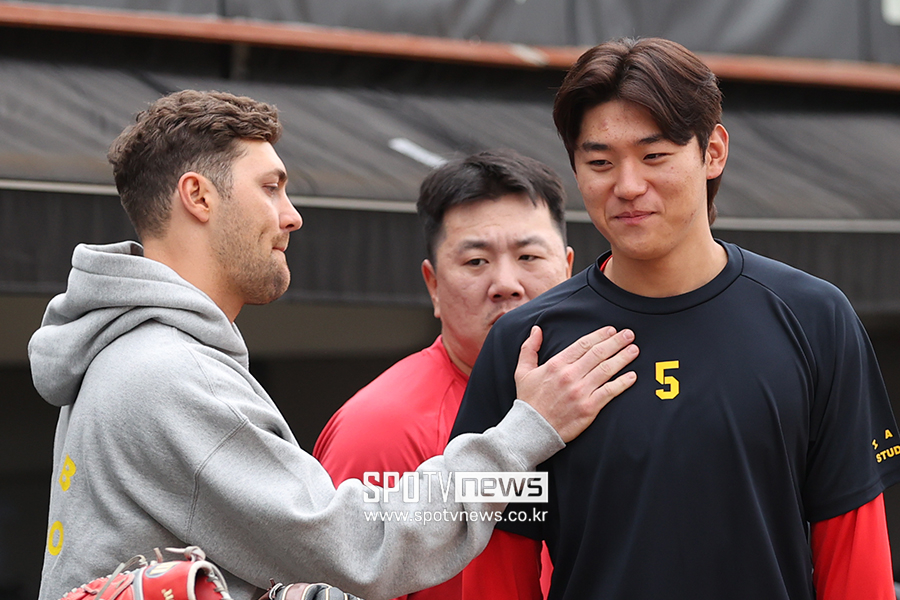 'KS 1선발로 복귀' 네일, 김도영과 한국시리즈 의기투합