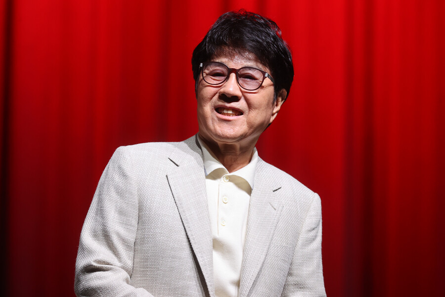 조용필, 여전히 뜨거운 '가왕' "노래는 대중의 것, 앞으로도 음악할 것"[종합]