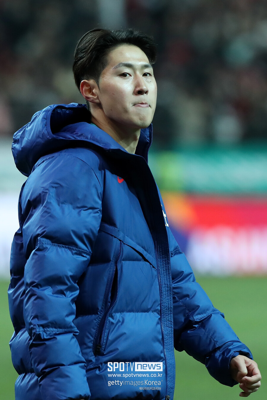 ▲ 이강인이 유럽축구연맹(UFEA) 챔피언스리그(UCL) PSV 에인트호벤과 리그 페이즈 3차전을 앞두고 파리 생제르맹(PSG) 대표 선수로 사전 기자회견에 참석했다. 선발과 교체를 오가는 가운데 지난 주말 프랑스 리그앙에서 시즌 4호골을 넣은 기세를 챔피언스리그에서도 이어갈 기대감을 품게 만든다. 하지만 영국 매체 90MIN은 선발 라인업을 예상하면서 이강인이 아닌 마르코 아센시오를 가짜 9번에 놓았다. 루이스 엔리케 감독이 가짜 9번으로 어떤 선수를 선택할 지 관심을 모은다.