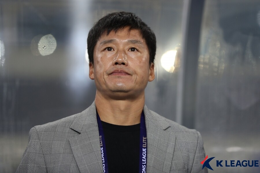 [SPO 현장] '3연승에도 고함' 이정효 감독 "우리 축구 좀 하자 제발, 부탁한다"