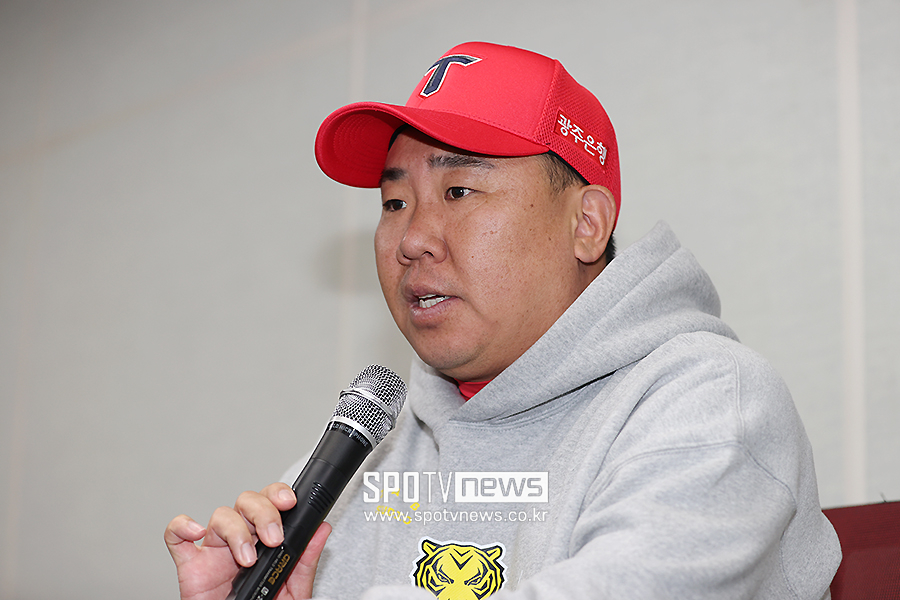 ▲ 이범호 감독은 1,2차전에서 드러난 선수들의 컨디션을 바탕으로 3차전 이후로는 타순의 다른 조합이 나올 수도 있다고 예고했다. ⓒ곽혜미 기자