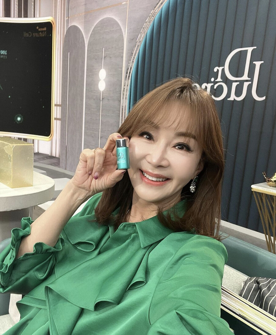 '故박지선 모독 논란' 쇼호스트 유난희, 1년 반 만에 조용한 방송 복귀