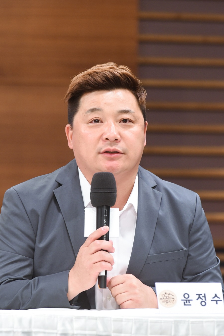 '30억 빚 파산' 윤정수 "자존심 때문에 얼어 죽어도 강남…집 경매 당해"('홈즈')