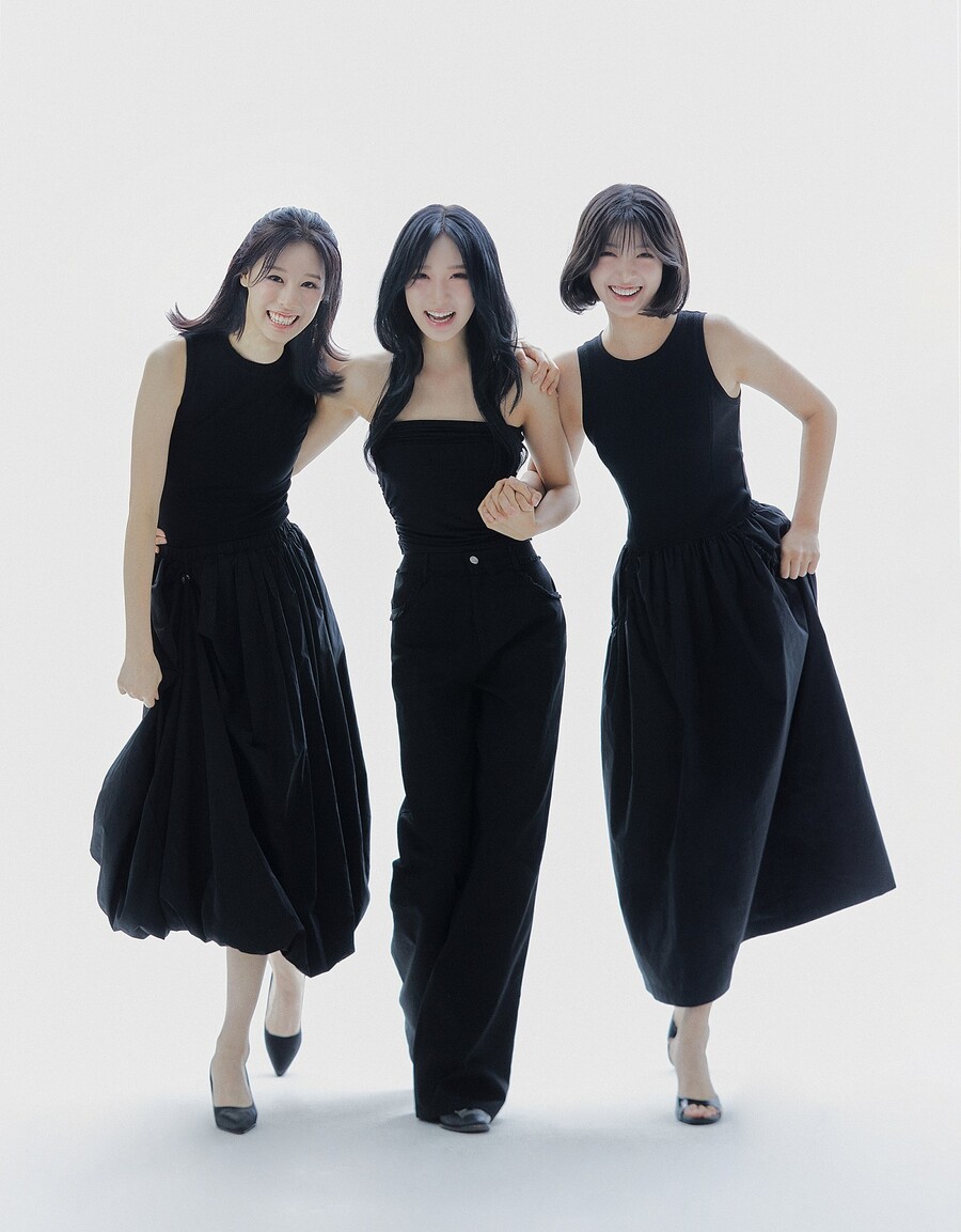 한매연 "피프티피프티 출신 3인, 일방적 계약 파기 후 활동 재개 유감"[전문]