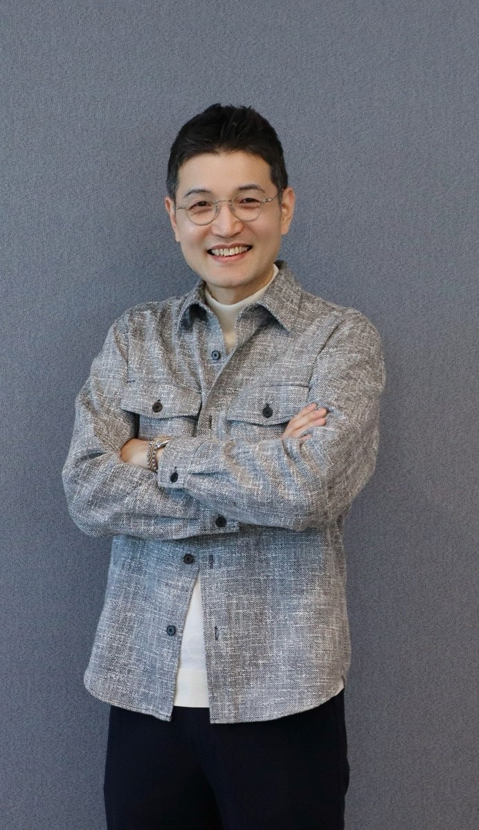 日열도에 트로트를 심다…nCH엔터 정창환 대표 "신선함=개척자의 소명"[인터뷰S]