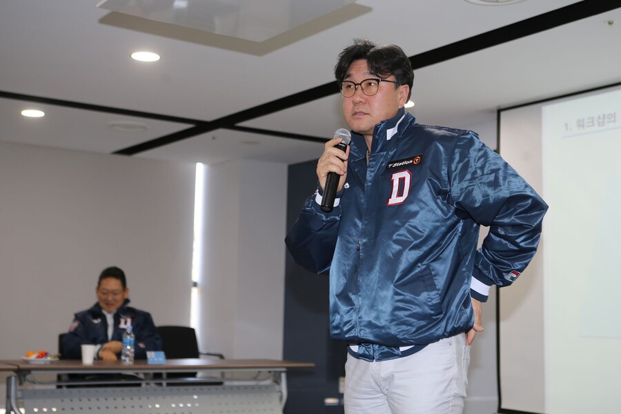 [공식발표] 롯데, 코치 4명과 결별…김상진 코치 영입, 투수 육성 맡긴다