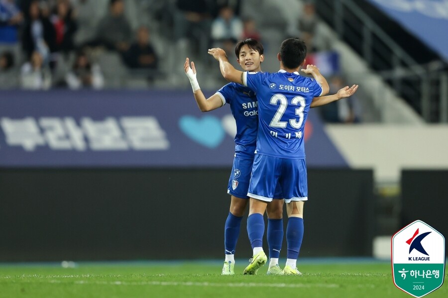 '이기고 기다리자' 수원삼성 할 건 다 했다, 안산에 2-1 역전승…일단 4위 마무리 → PO행 불씨