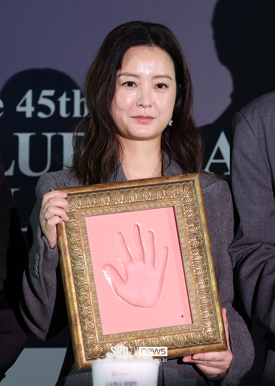 정유미 "'잠'으로 여우주연상 수상, 상대 배우 故이선균 많이 생각나"