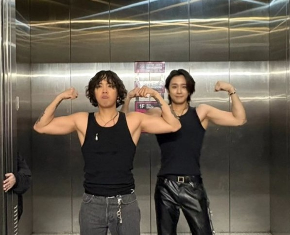 ▲ FT아일랜드 이홍기(왼쪽), 이재진. 출처| 이홍기 인스타그램
