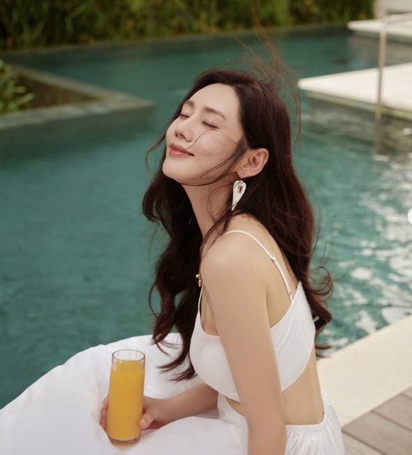'♥우효광 불륜설 해명' 추자현, 6개월 만에 SNS에 남긴 한 마디