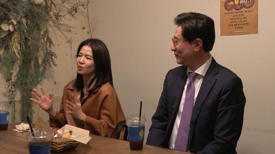 김범수, 11살 연하 ♥아내 최초 공개 "소중하고 미안하고 고마운 사람"('아빠는 꽃중년')
