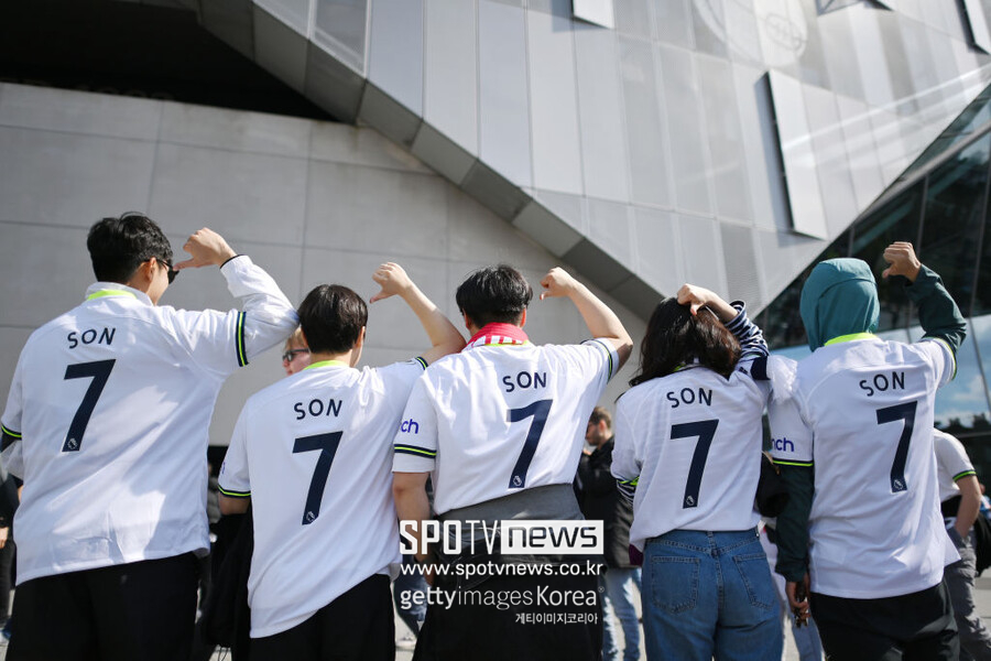 '손흥민 충성심+한국팬 사랑' 한꺼번에 배신!…"토트넘, 벤탄쿠르 인종차별 항소는 완전한 판단 미스"