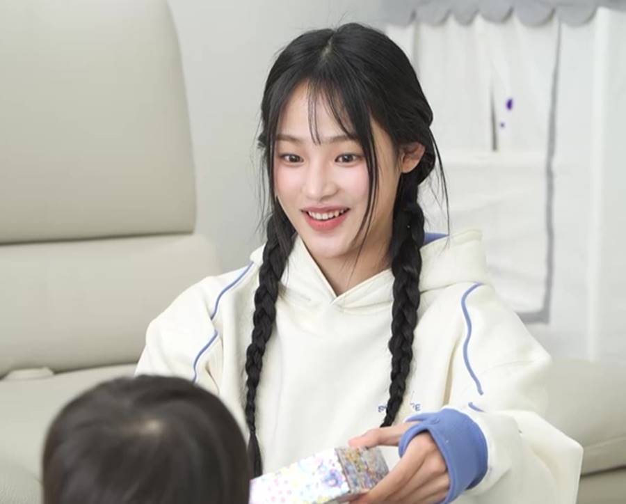 뉴진스 민지, 첫 단독 예능 '슈돌' 출격…17살 연하 은우와 호칭 정리