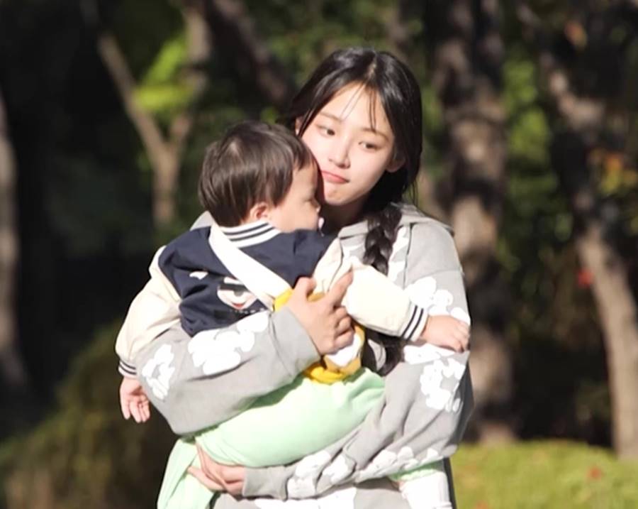 김준호 子 정우, 뉴진스 민지 껌딱지 됐다…'곰 남매' 결성('슈돌')
