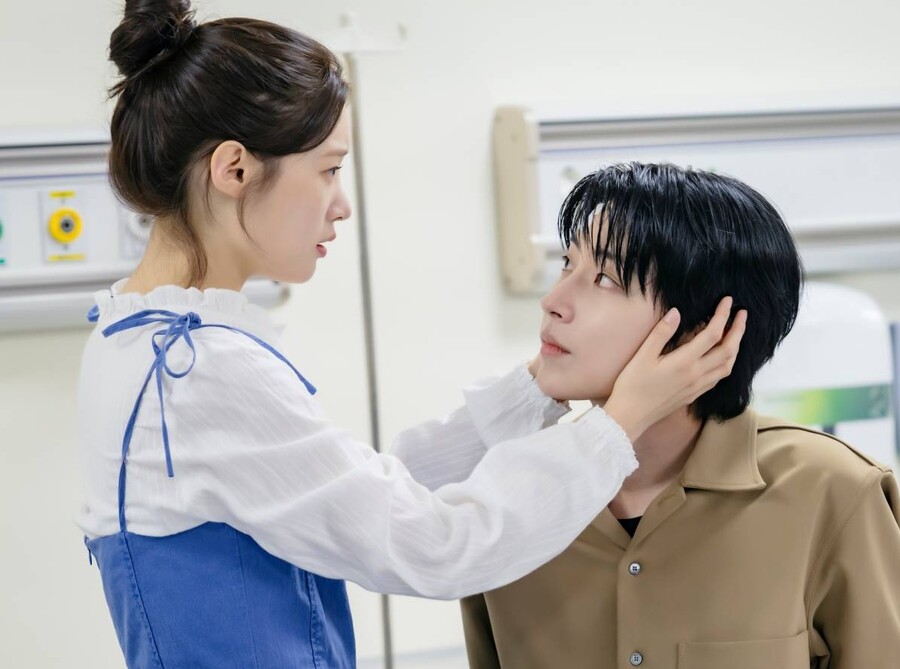 황인엽♥정채연, 공개 연애 선언…최원영·최무성 '충격'('조립식가족')