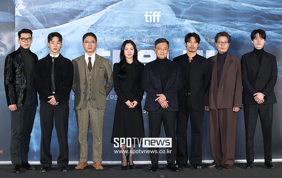 ▲ 현빈 박정민 조우진 전여빈 우민호 감독 박훈 유재명 이동욱 ⓒ곽혜미 기자