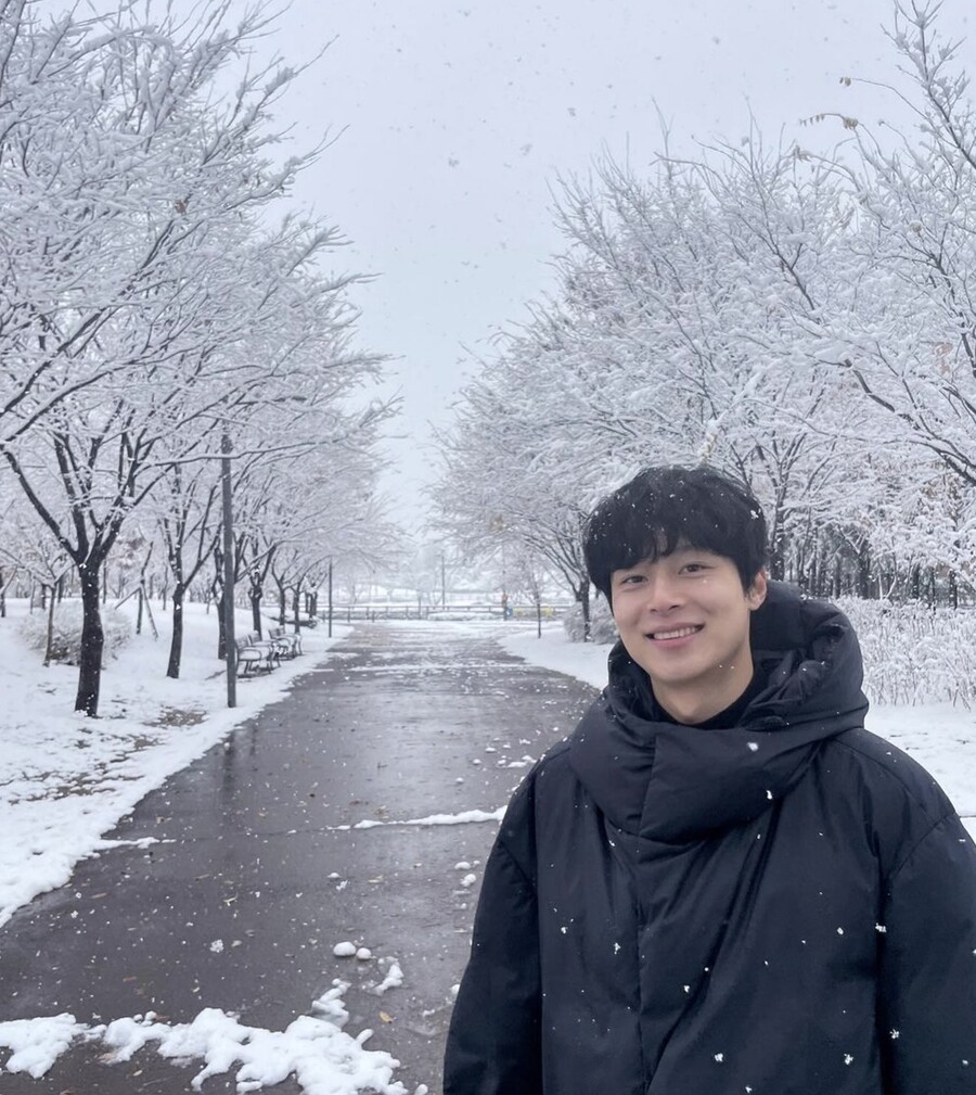 김충재, 첫눈 오는 날…♥정은채도 반한 미대오빠 비주얼 '감탄'