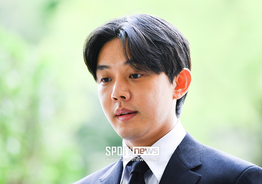 '마약' 유아인, 크리스마스 이브에도 법정行…"부친상" 선처 호소 통할까[종합]