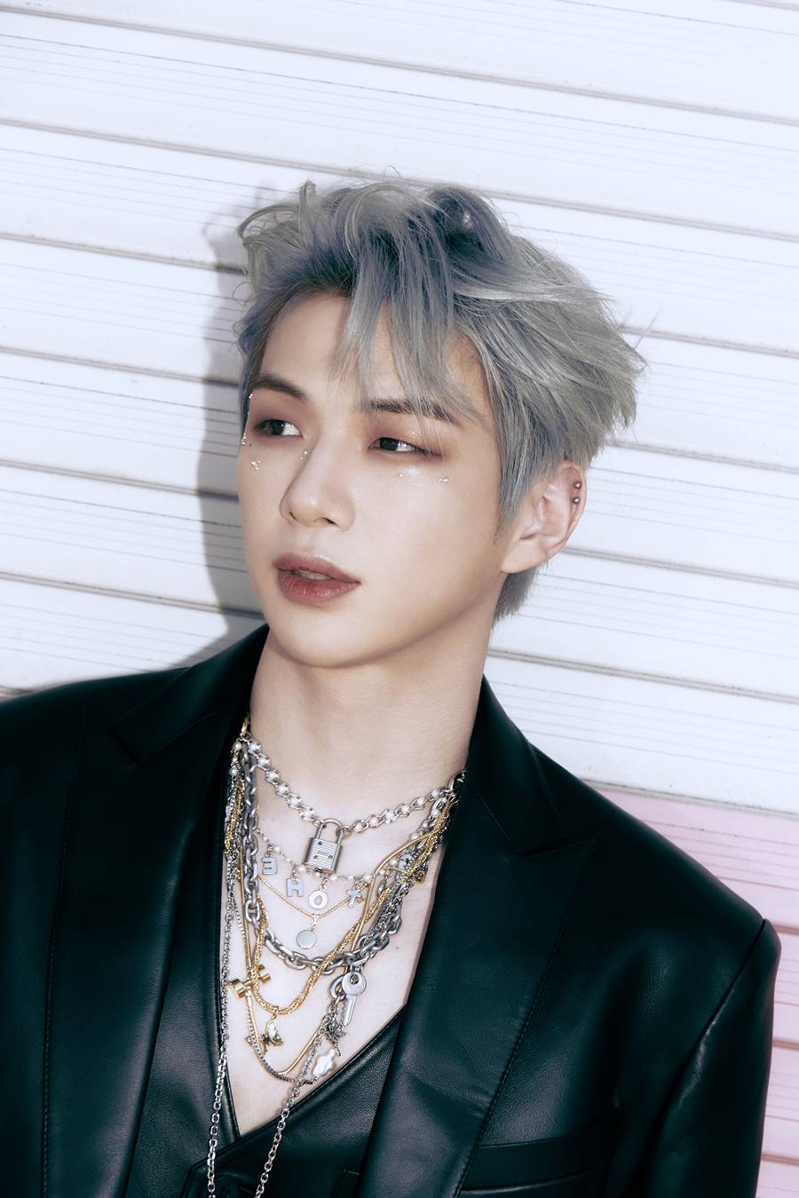 法 "강다니엘 허위 비방 탈덕수용소, 3000만원 배상해야"
