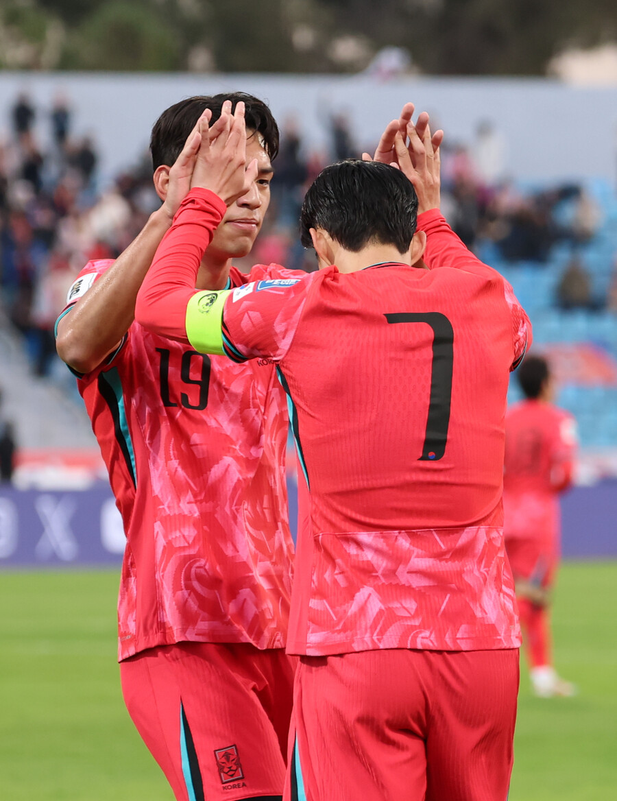 100위 팀에 무승부 충격! 한국, 끝내 FIFA랭킹 23위로 하락