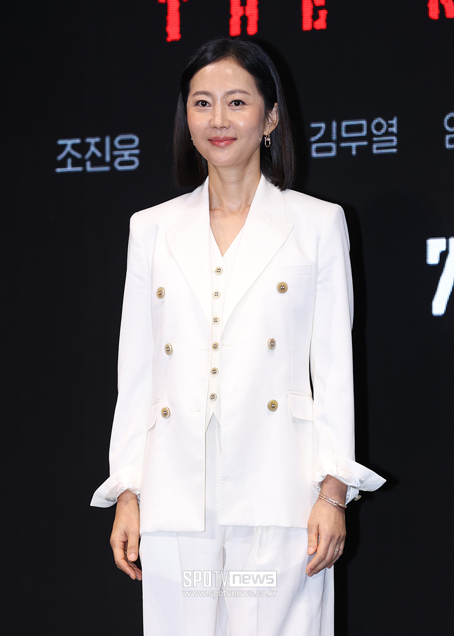 [단독]염정아, '첫, 사랑을 위하여' 출연…'진격의 엄마'로 '안방 공습'