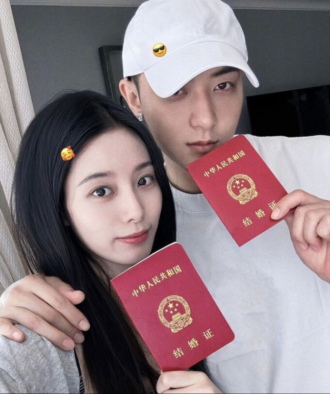 엑소 출신 타오, ♥쉬이양과 공개 연애 5개월 만에 결혼…"목표 달성"