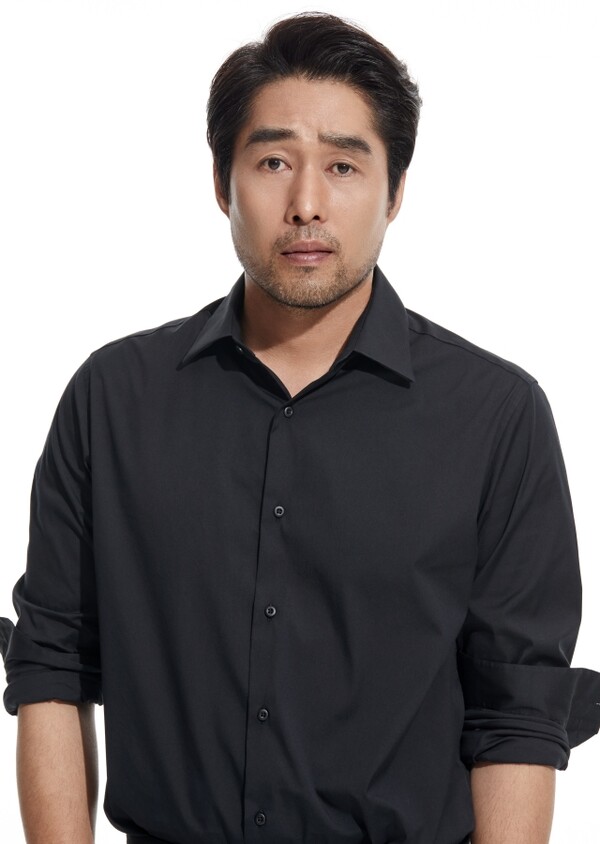 정민성, 영화 '원정빌라' 합류…미스터리한 목사 역할