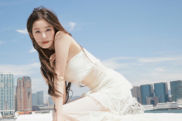 아이린, 성공적 솔로 데뷔…'라이크 어 플라워' 초동 33만장 돌파
