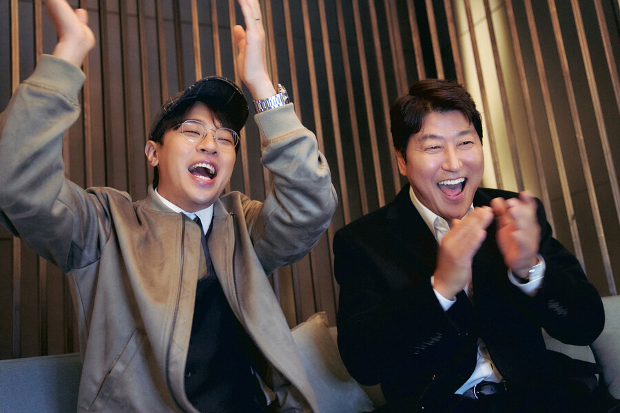 '1승' 송강호·박정민, 비상계엄령에 라디오 홍보 취소…"현실이 더 영화"
